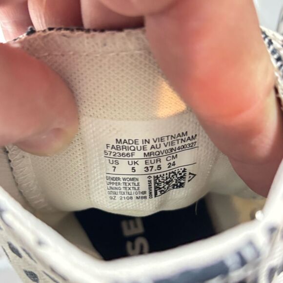 Converse All Star | Welcome To The Wild Leopard Animal Print High Top Sneakers - Picture 6 of 10